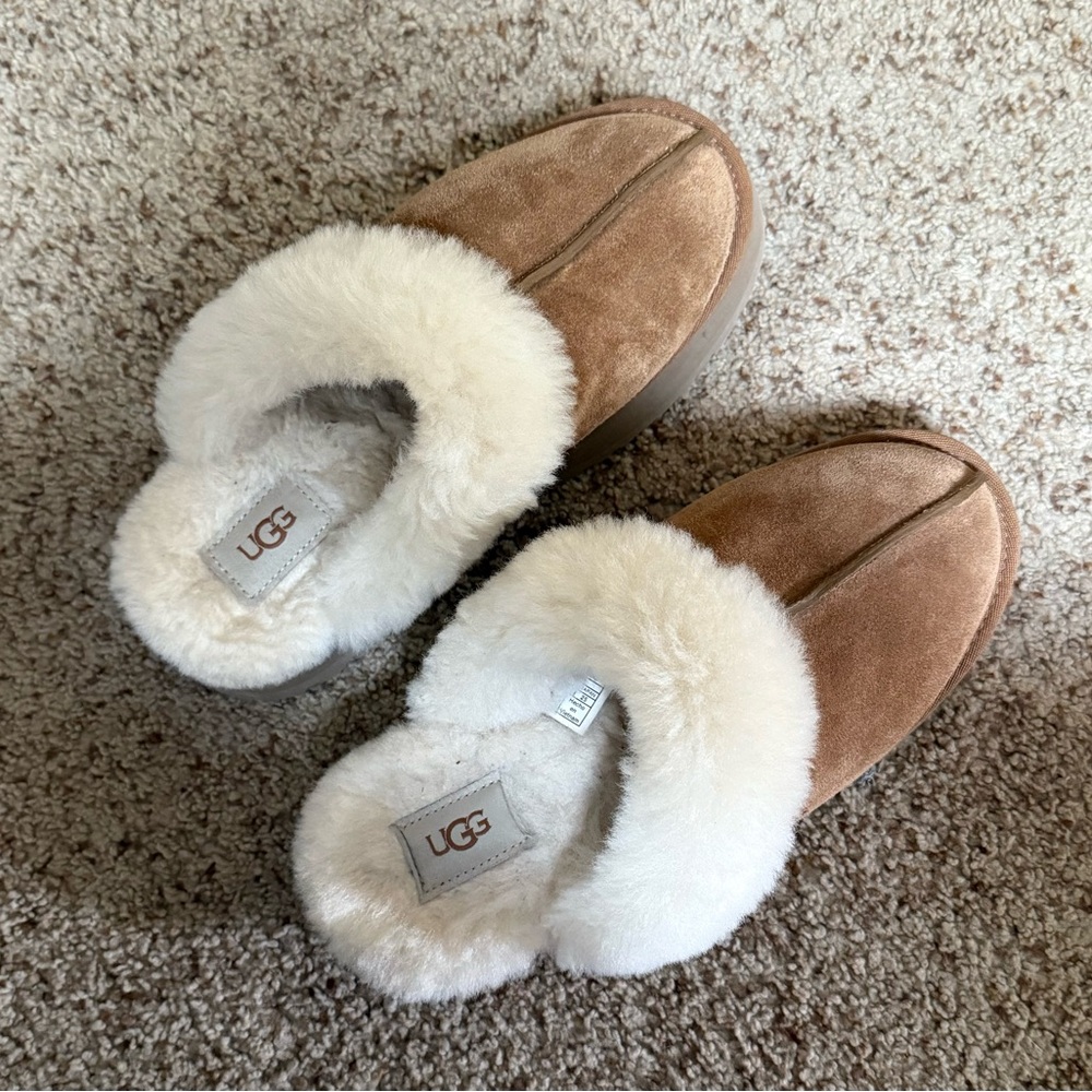 UGG Disquette Platform Slippers